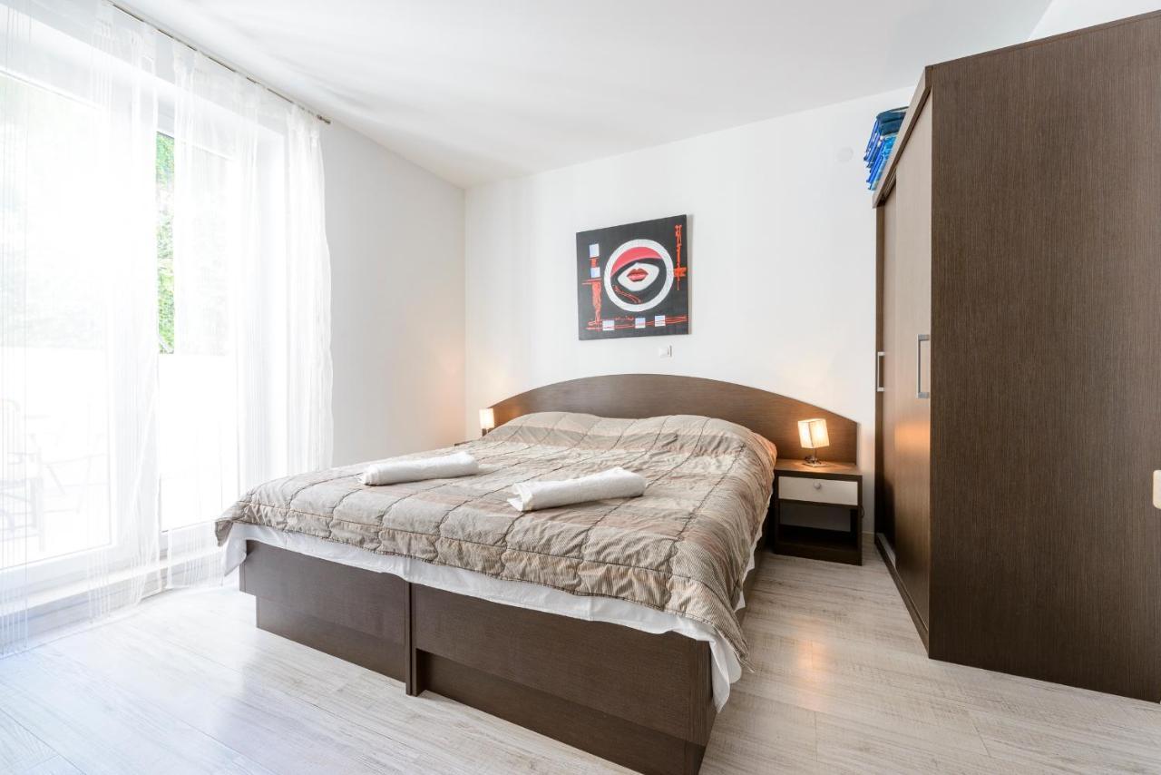 קאבטאט Apartments Niko מראה חיצוני תמונה