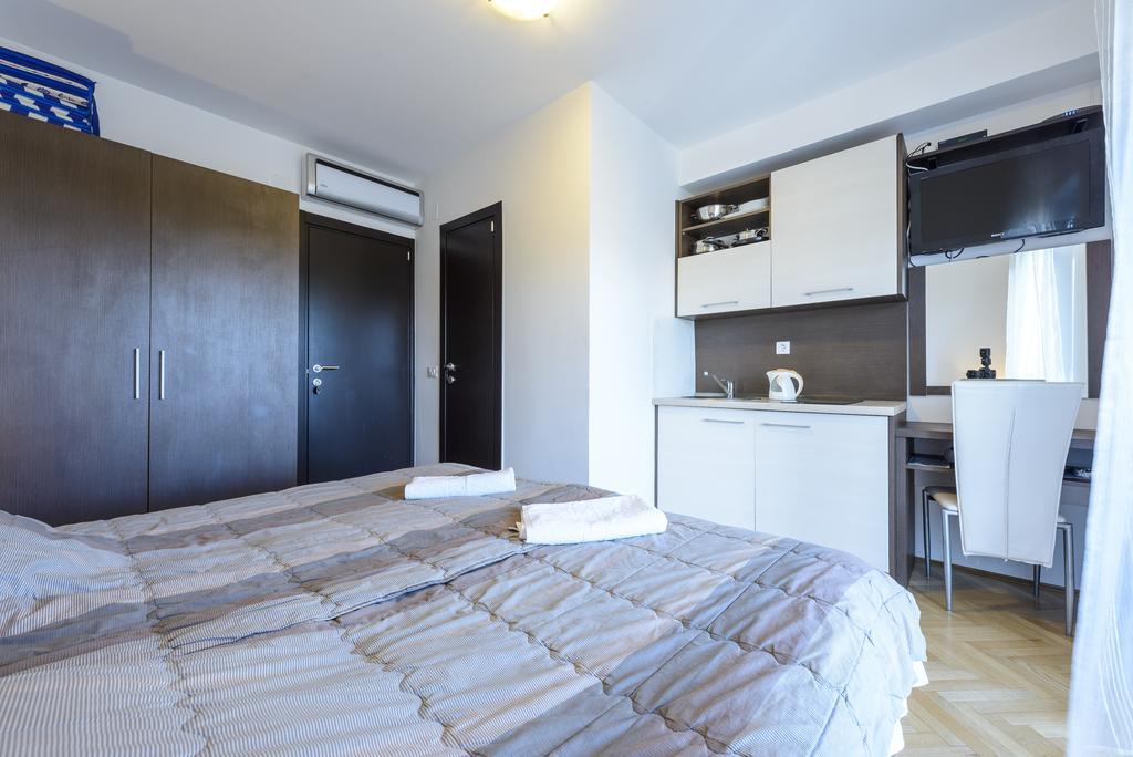 קאבטאט Apartments Niko מראה חיצוני תמונה