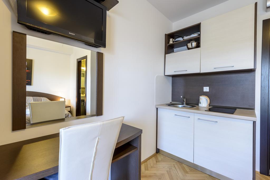 קאבטאט Apartments Niko מראה חיצוני תמונה